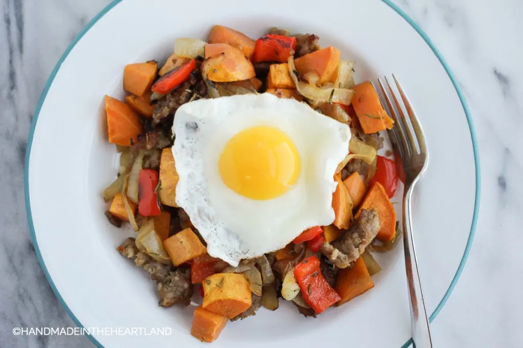 Sweet Potato and Sausage Breakfast Scramble - THE MEAL PREP MANUAL